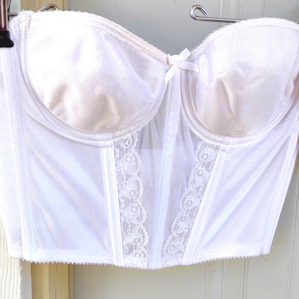 Empire Intimates bustier strapless brassiere size 32B